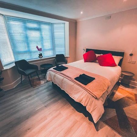 Modern 3 Ground Floor Parking And Garden Appartement Bournemouth Buitenkant foto