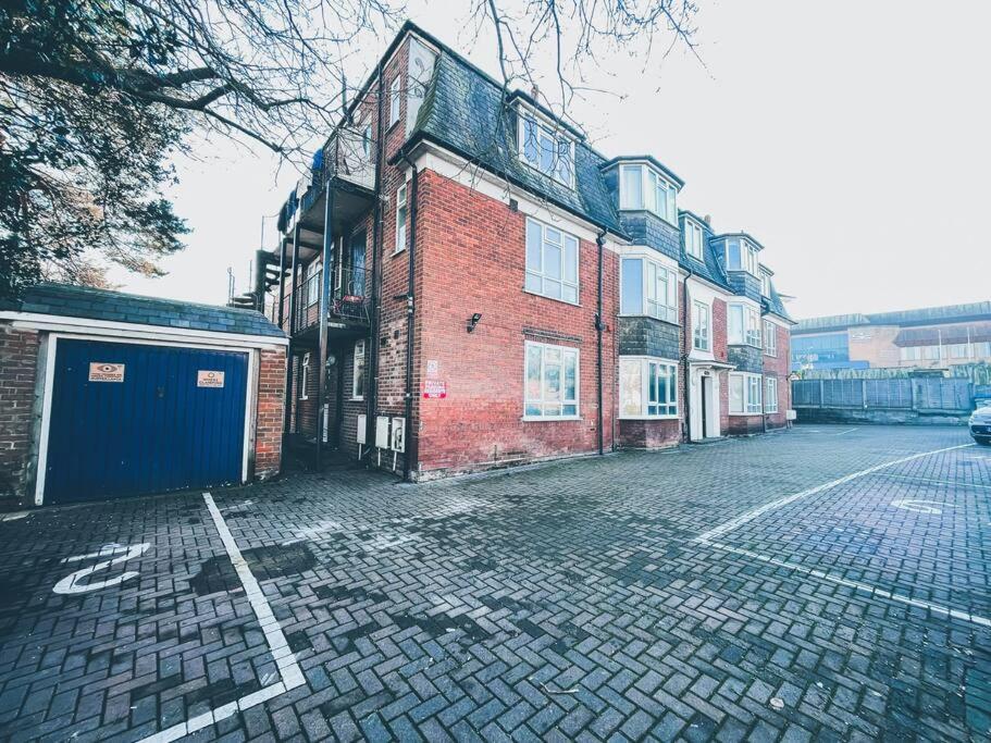 Modern 3 Ground Floor Parking And Garden Appartement Bournemouth Buitenkant foto